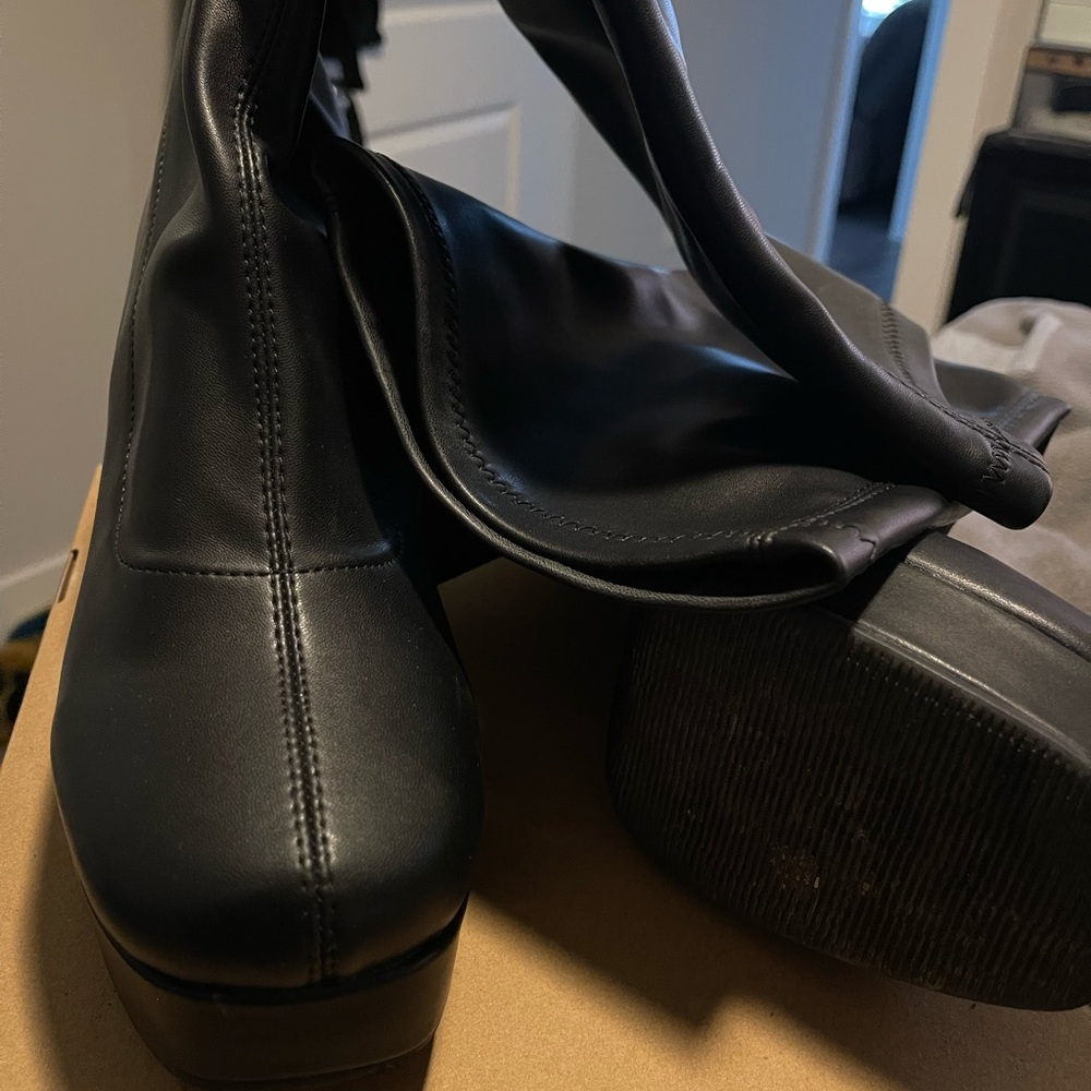 Leather Heel Boots - Picture 2 of 5